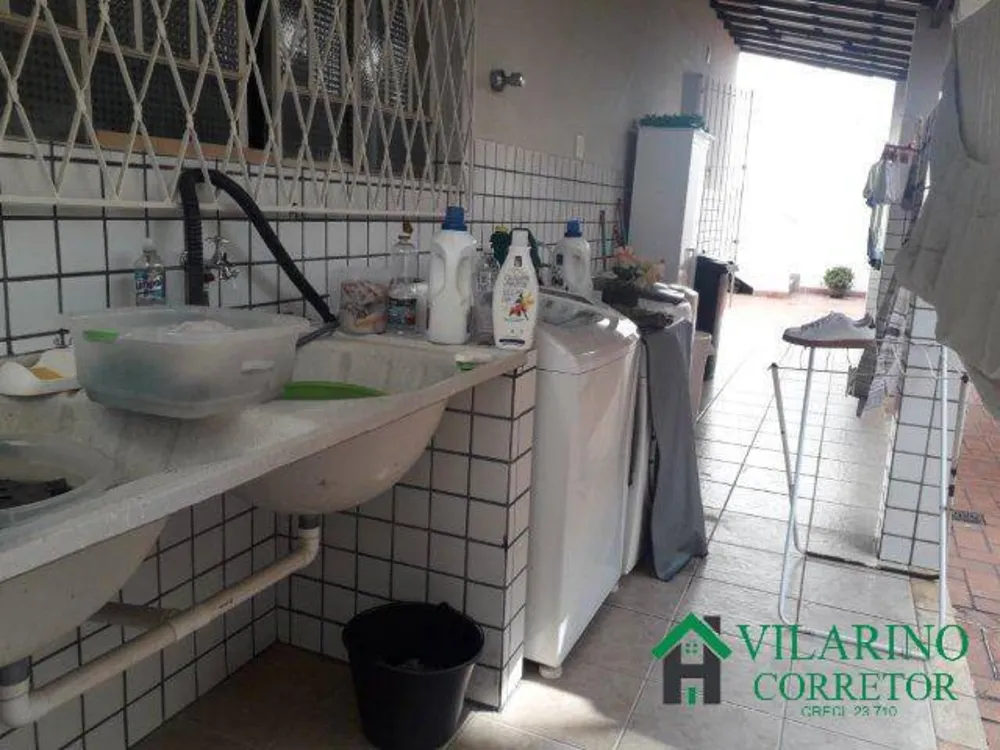 Casa, 7 quartos, 240 m² - Foto 12