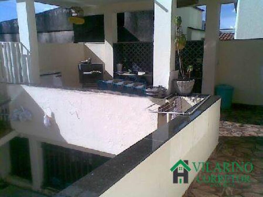 Casa, 4 quartos, 240 m² - Foto 1