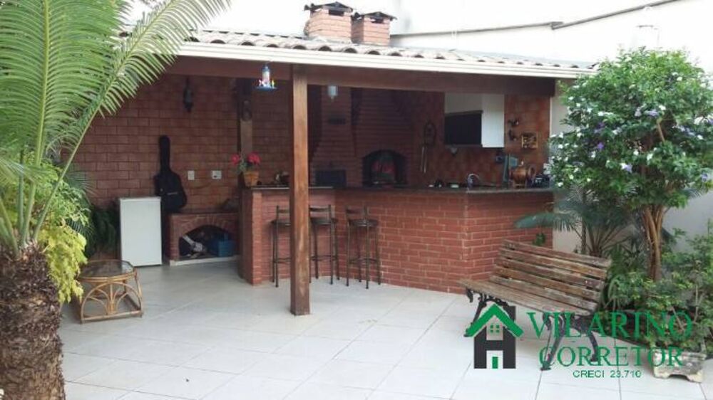 Casa à venda com 6 quartos, 333m² - Foto 7