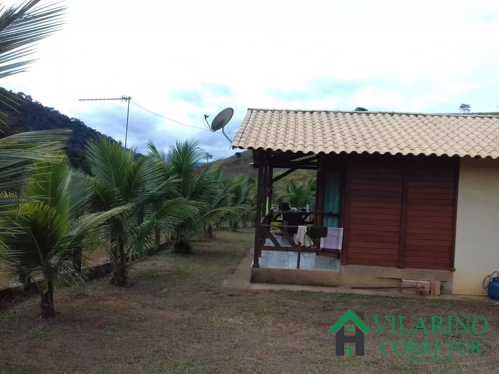 Fazenda à venda com 3 quartos, 300m² - Foto 2