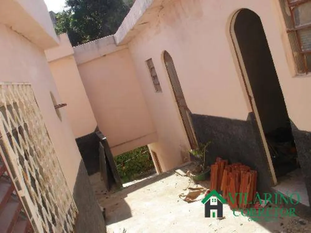 Casa, 3 quartos, 272 m² - Foto 1