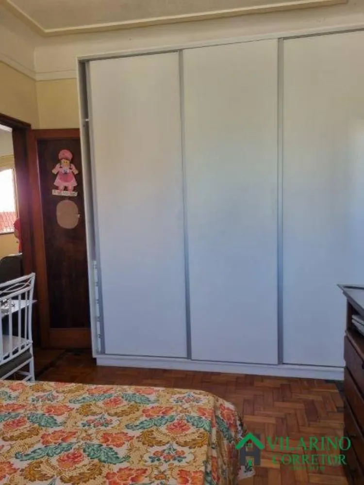 Casa, 5 quartos, 220 m² - Foto 1