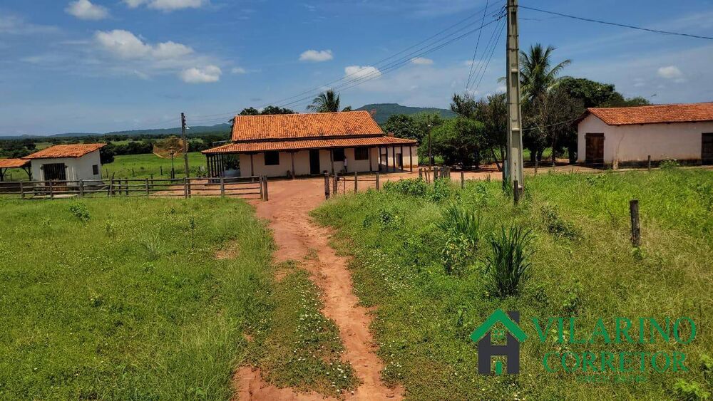 Fazenda à venda com 3 quartos, 600m² - Foto 1