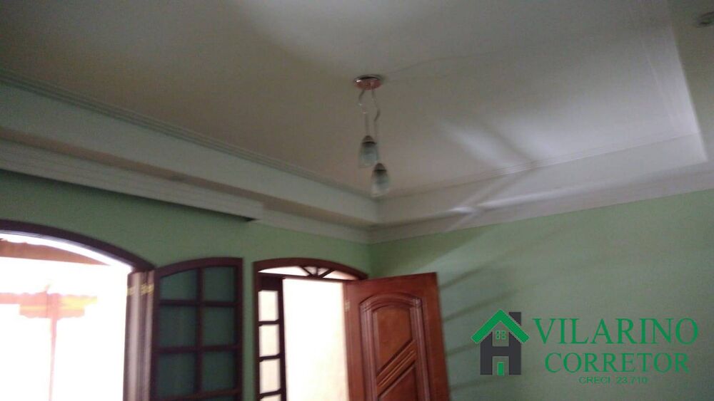 Casa à venda com 3 quartos, 170m² - Foto 2
