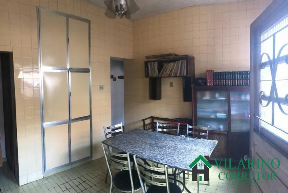 Casa, 3 quartos, 229 m² - Foto 2