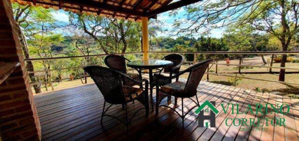 Casa de Condomínio à venda e aluguel com 4 quartos, 300m² - Foto 4