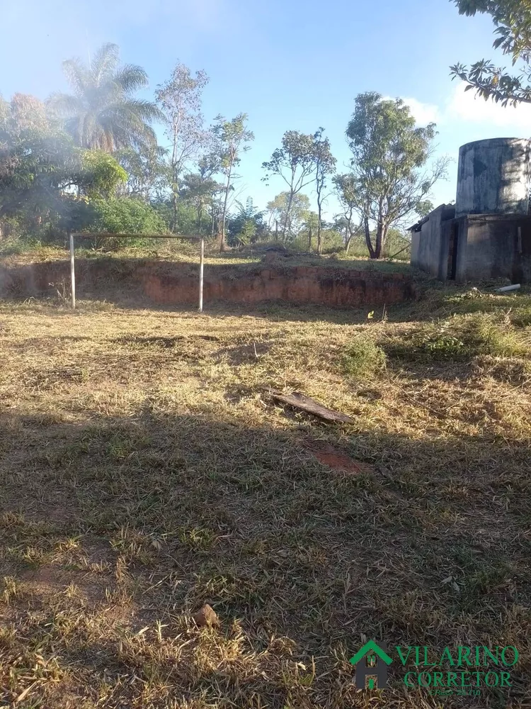 Fazenda à venda com 3 quartos, 180m² - Foto 2