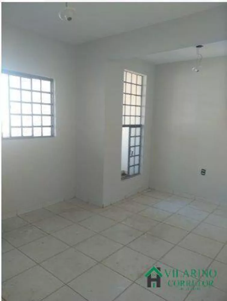 Casa à venda com 2 quartos, 120m² - Foto 4