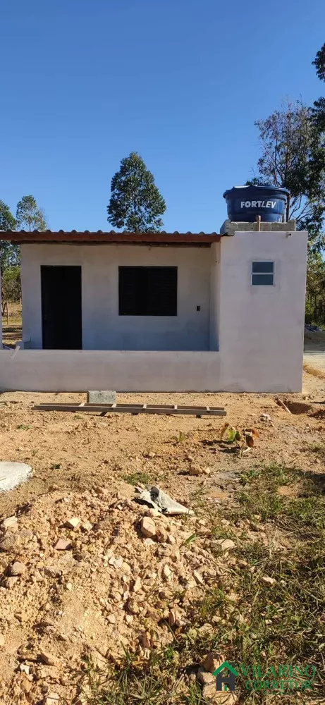 Fazenda à venda com 1 quarto, 40m² - Foto 1