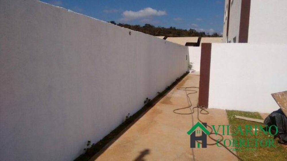 Apartamento à venda com 2 quartos, 75m² - Foto 2