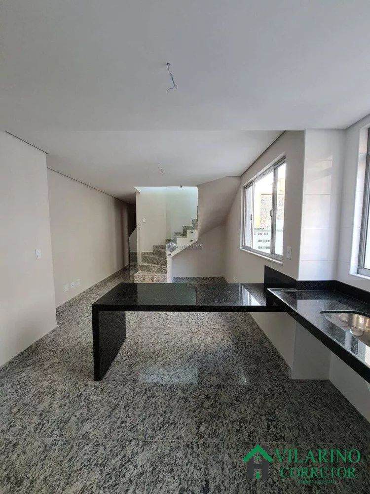 Apartamento à venda com 3 quartos, 73m² - Foto 2