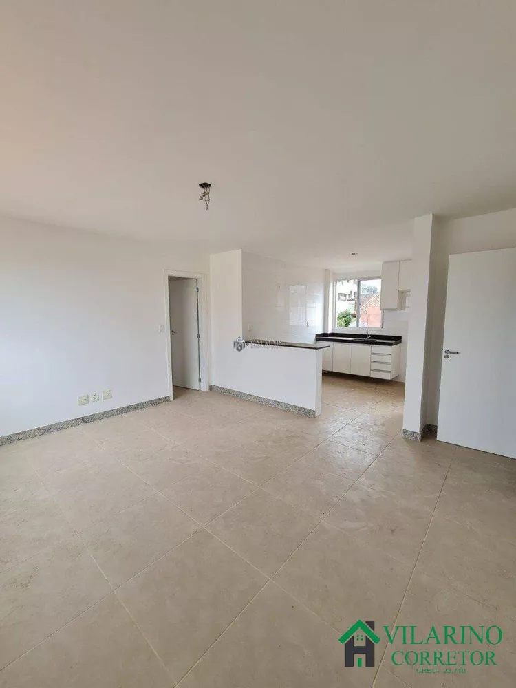 Apartamento à venda com 3 quartos, 73m² - Foto 2