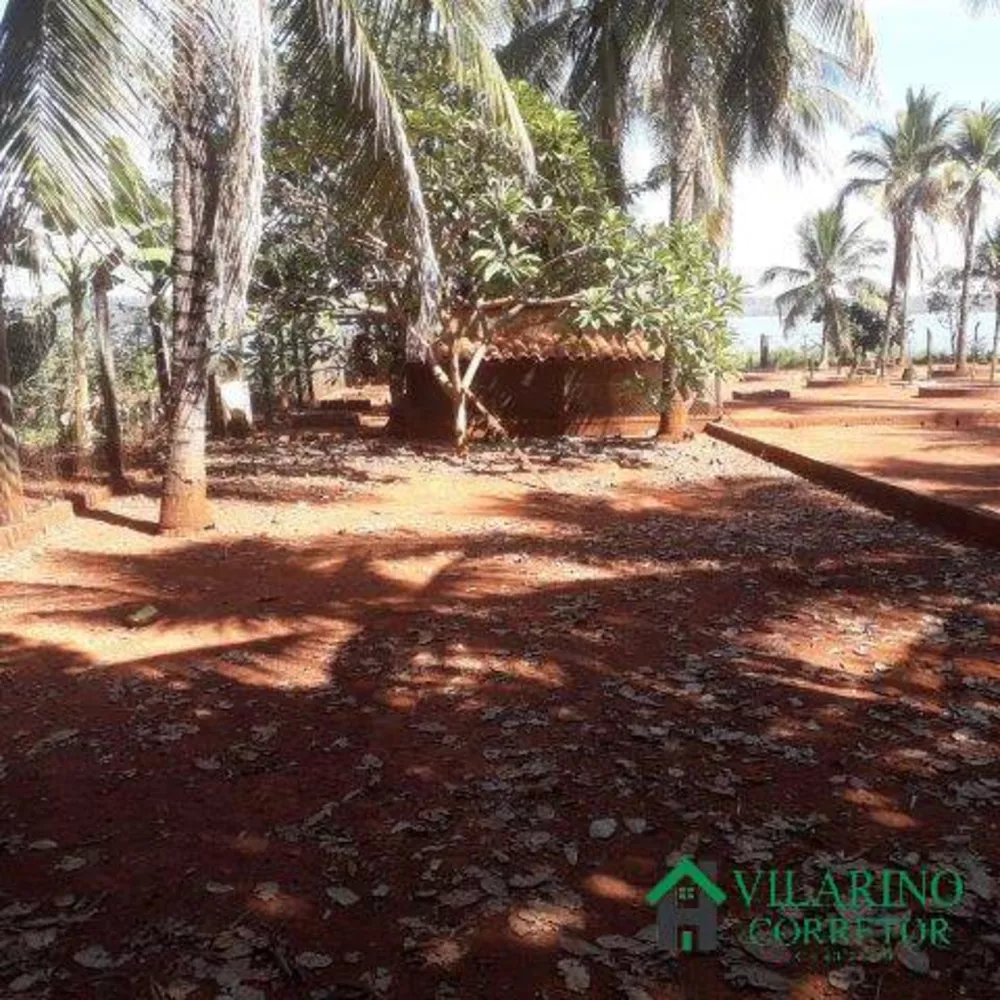 Fazenda à venda com 3 quartos, 200m² - Foto 2