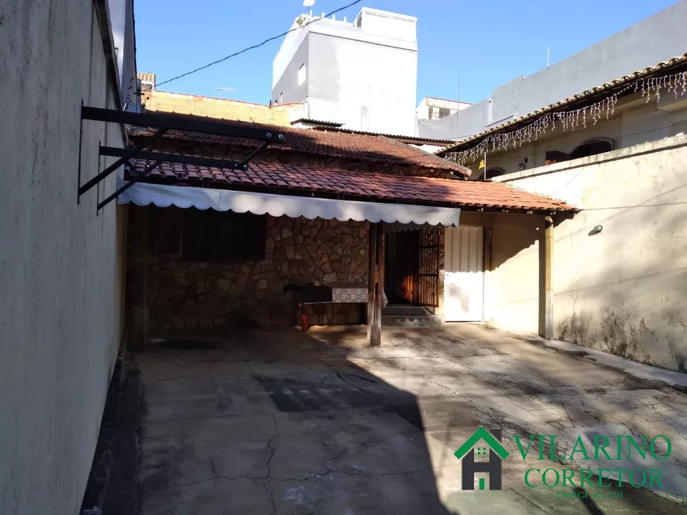 Casa à venda com 2 quartos, 200m² - Foto 2