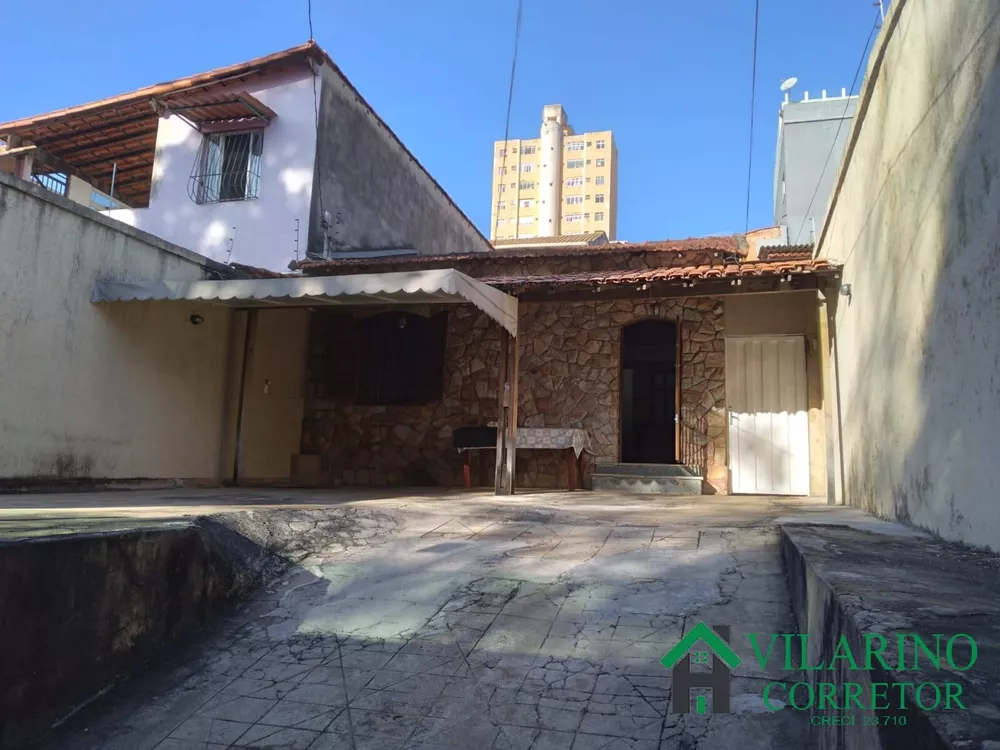 Casa à venda com 2 quartos, 200m² - Foto 1