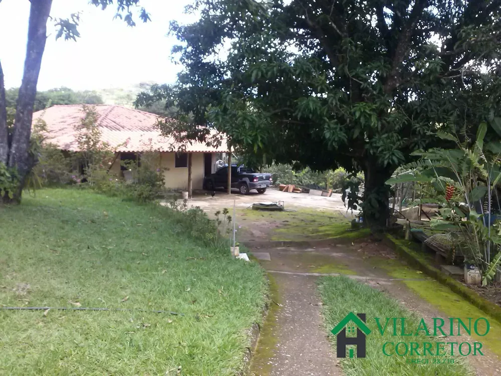 Fazenda à venda com 2 quartos, 180m² - Foto 2