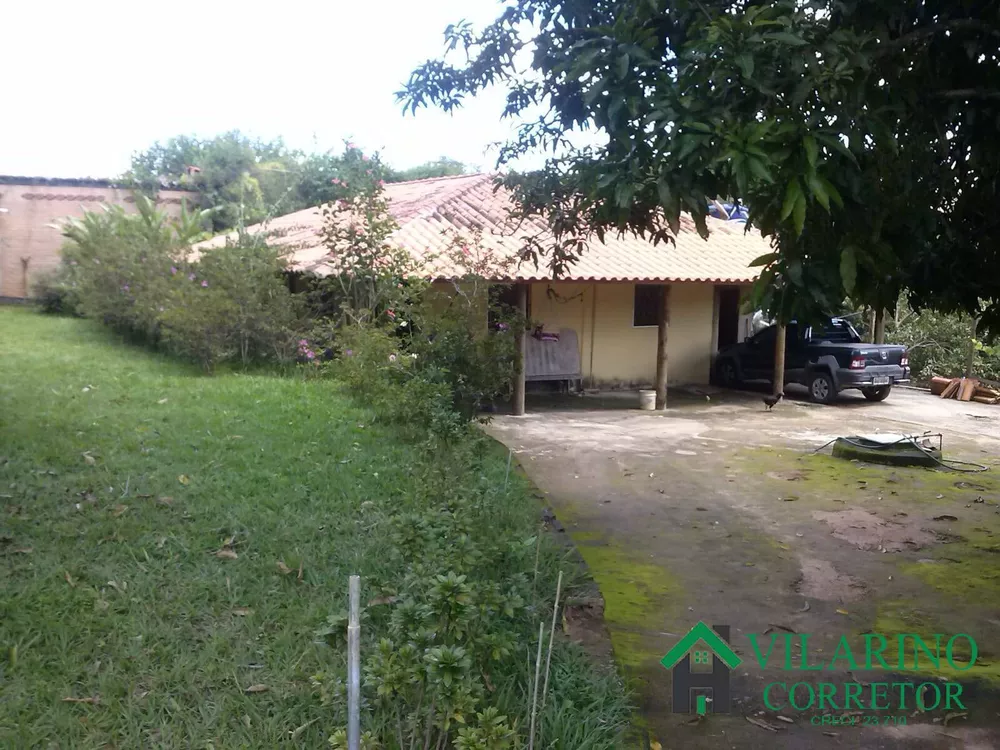 Fazenda à venda com 2 quartos, 180m² - Foto 1