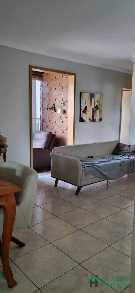 Apartamento à venda com 3 quartos, 68m² - Foto 2