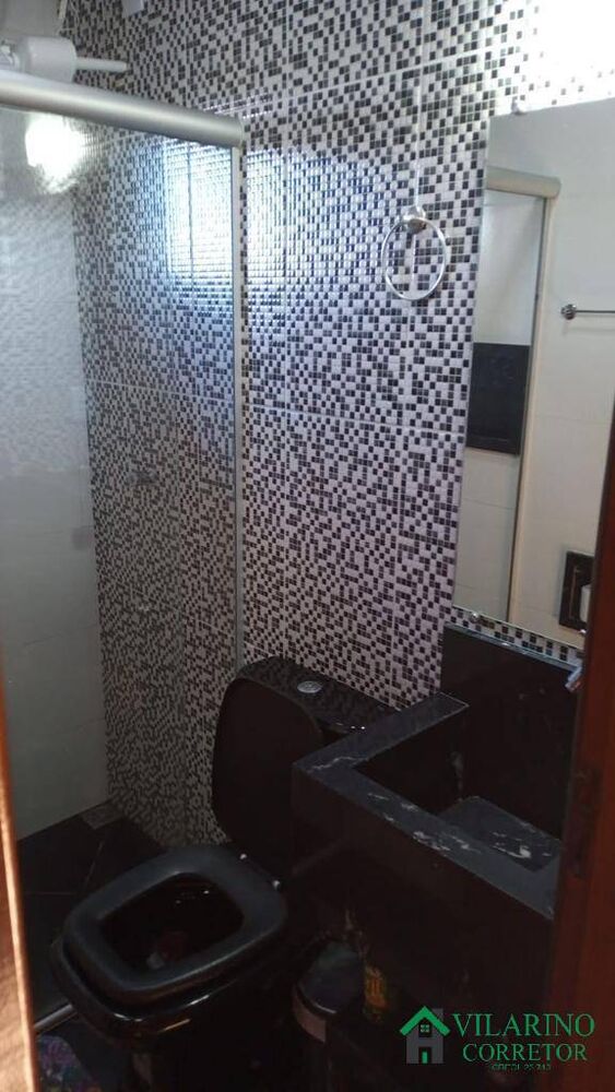Casa à venda com 3 quartos, 220m² - Foto 3