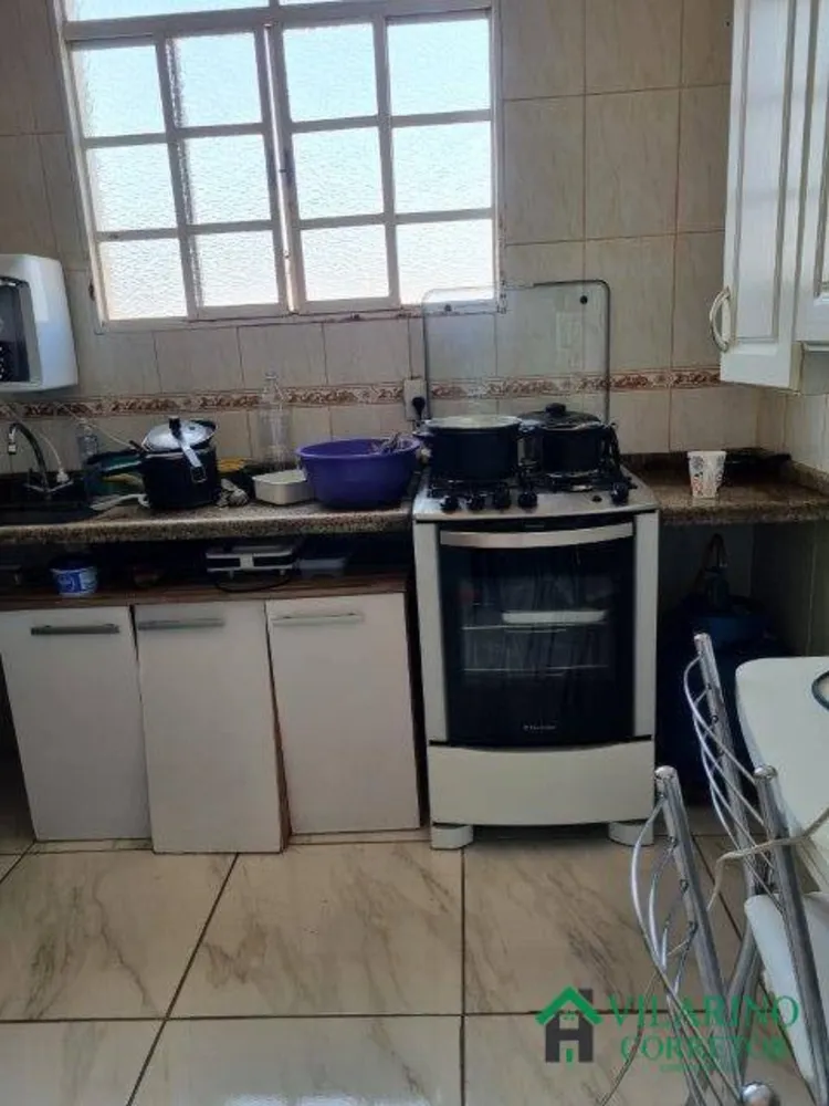 Casa, 6 quartos, 250 m² - Foto 2