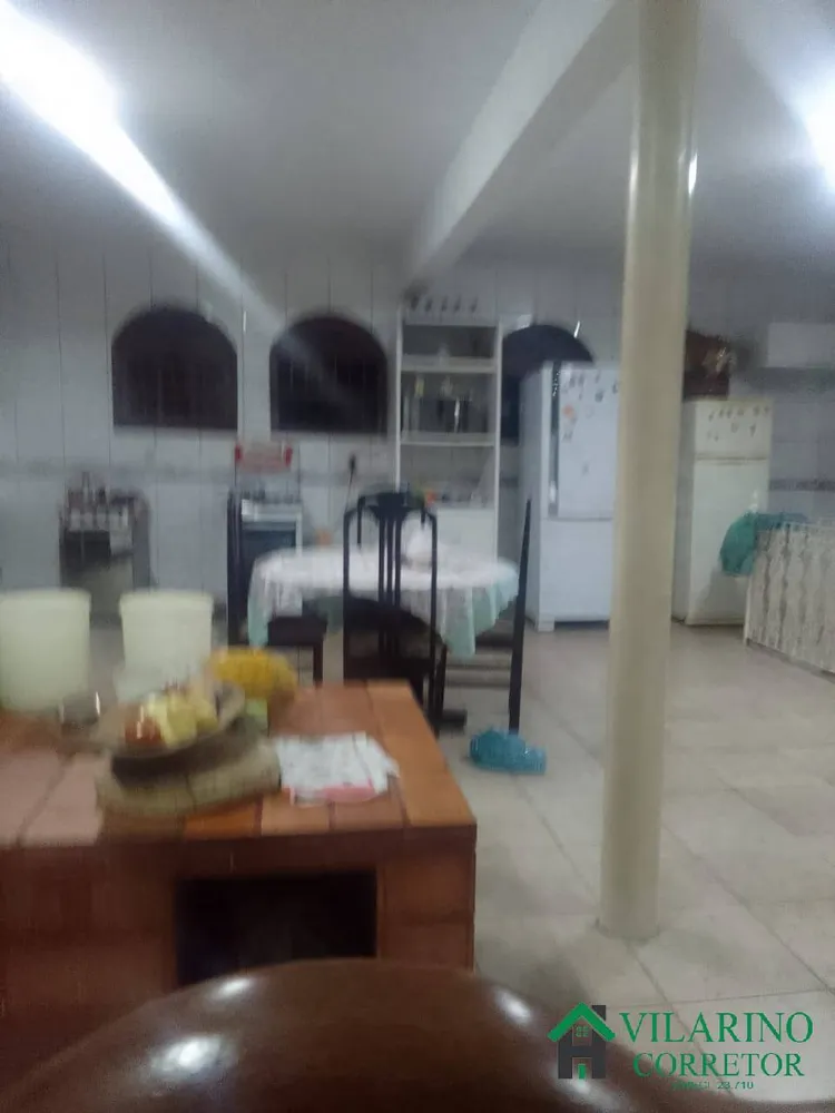 Casa, 4 quartos, 250 m² - Foto 4