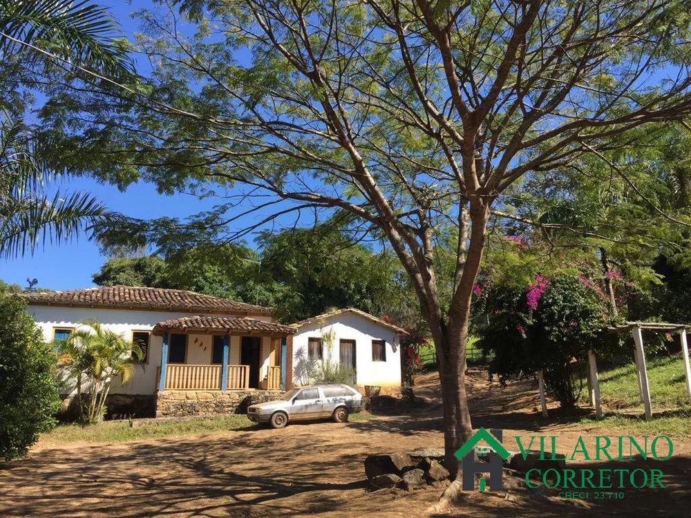 Fazenda à venda com 3 quartos, 200m² - Foto 2