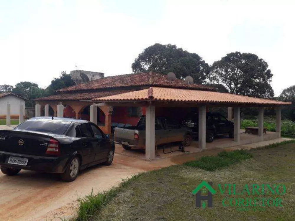 Fazenda à venda com 4 quartos, 180m² - Foto 1