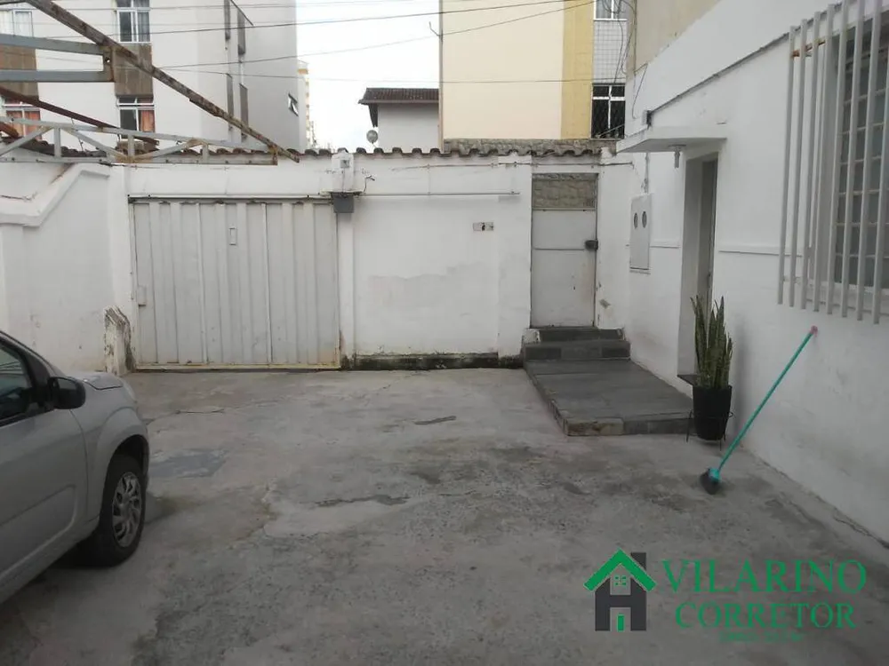 Casa, 5 quartos, 237 m² - Foto 1