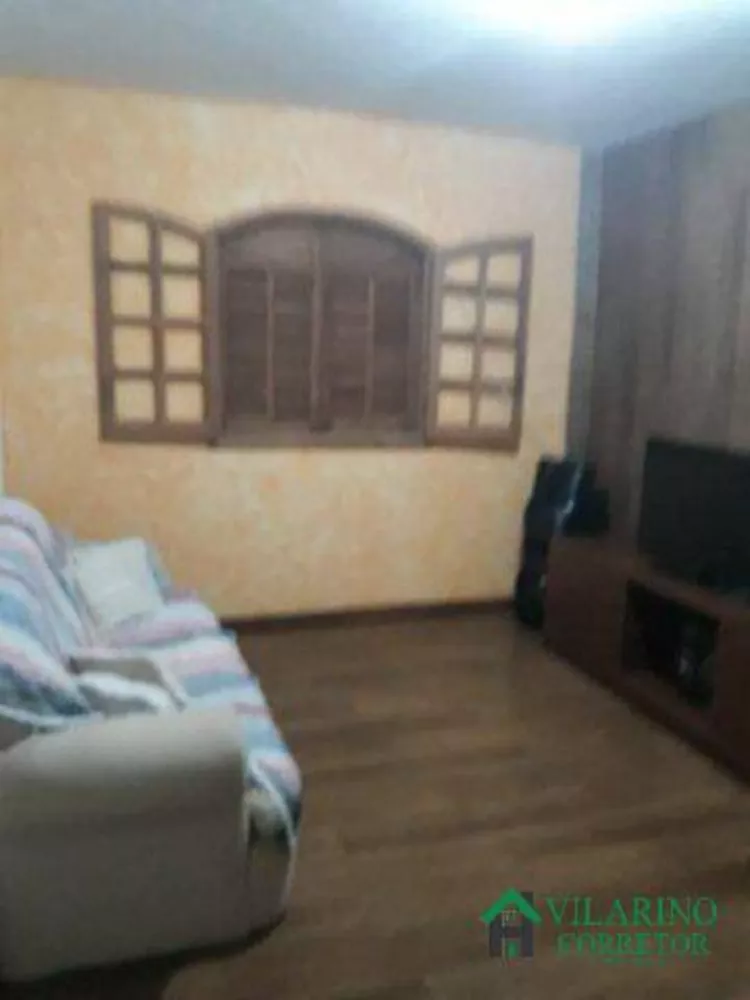 Fazenda à venda com 5 quartos, 200m² - Foto 4