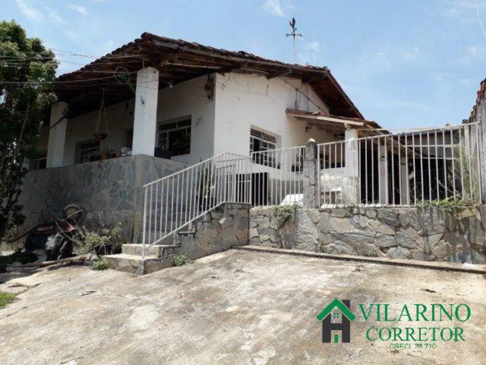 Casa, 4 quartos, 240 m² - Foto 1