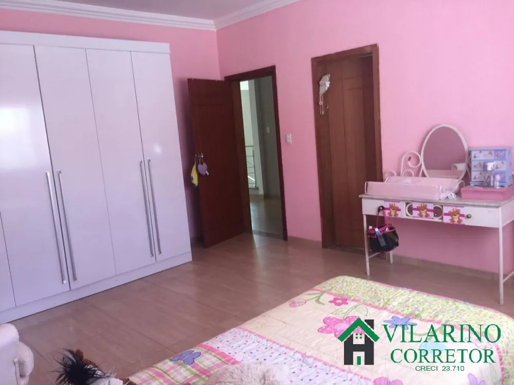 Casa, 4 quartos, 329 m² - Foto 1