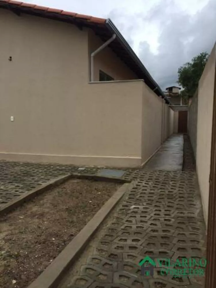 Casa à venda com 2 quartos, 45m² - Foto 2