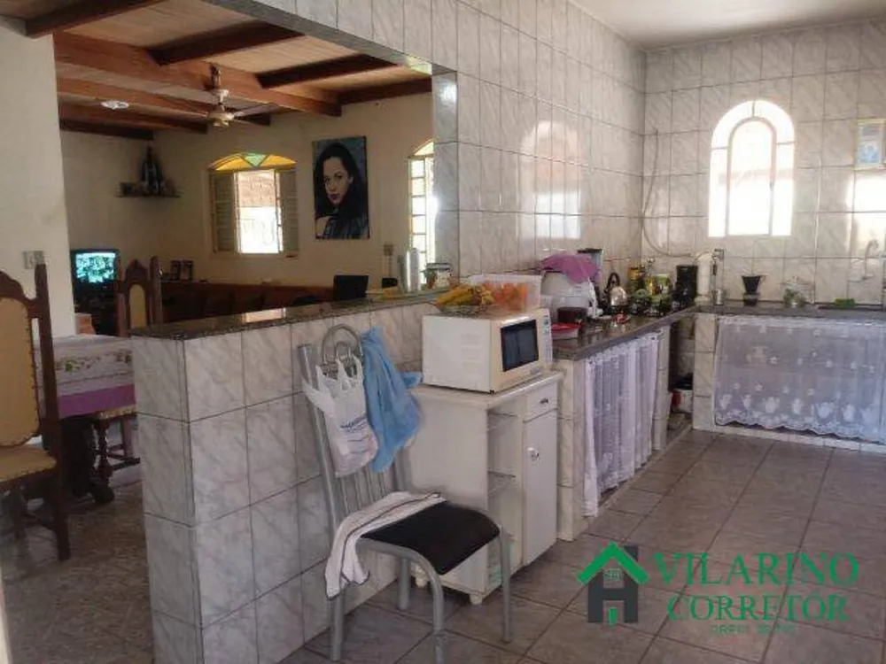 Casa, 5 quartos, 223 m² - Foto 2