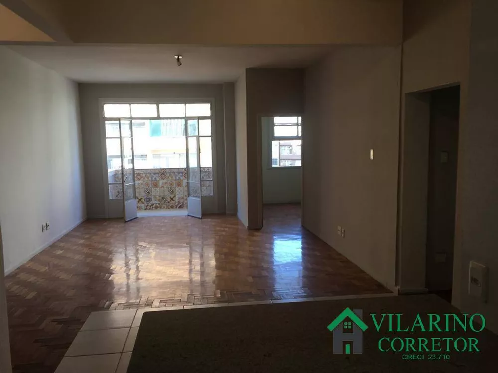 Apartamento à venda com 3 quartos, 127m² - Foto 3