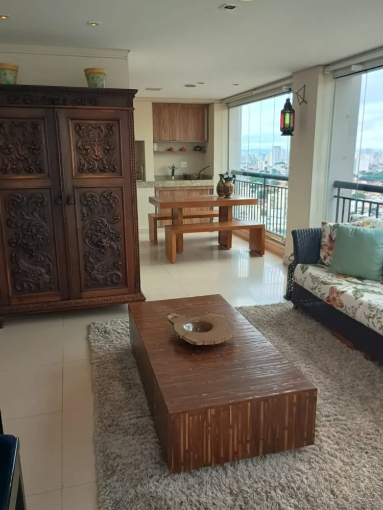 Apartamento, 3 quartos, 216 m² - Foto 1