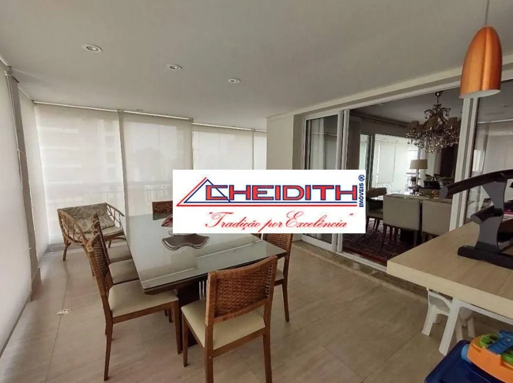 Apartamento, 3 quartos, 216 m² - Foto 1