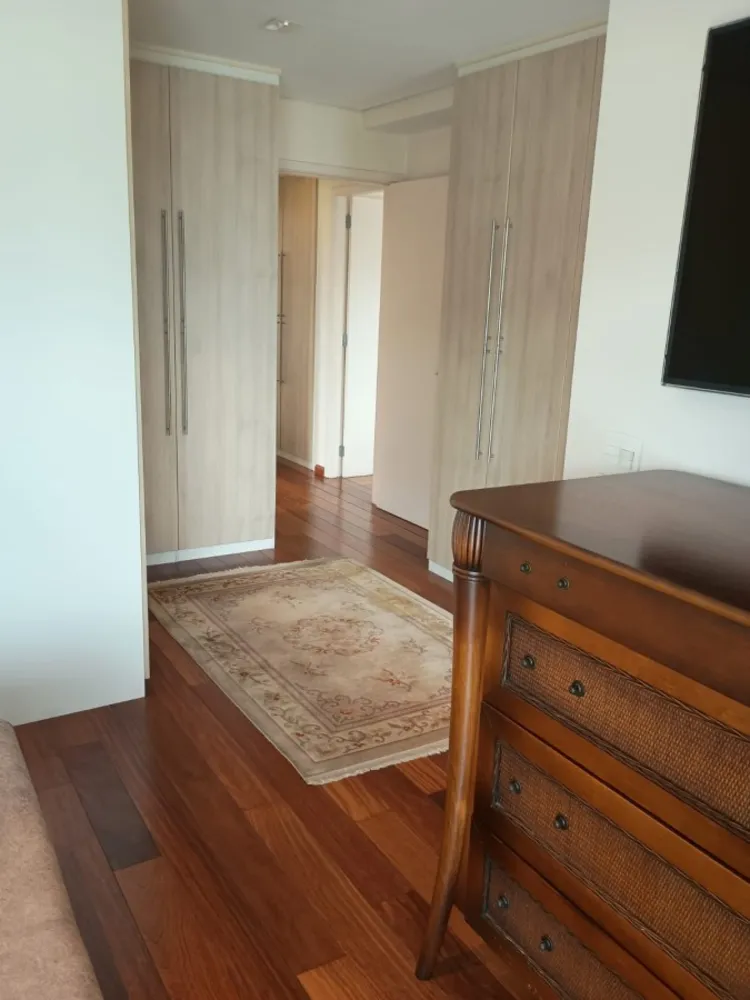 Apartamento, 3 quartos, 216 m² - Foto 1