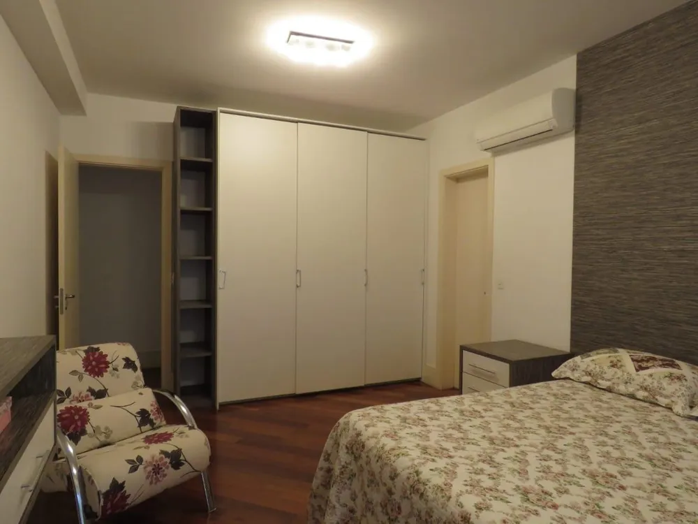 Apartamento, 4 quartos, 245 m² - Foto 1