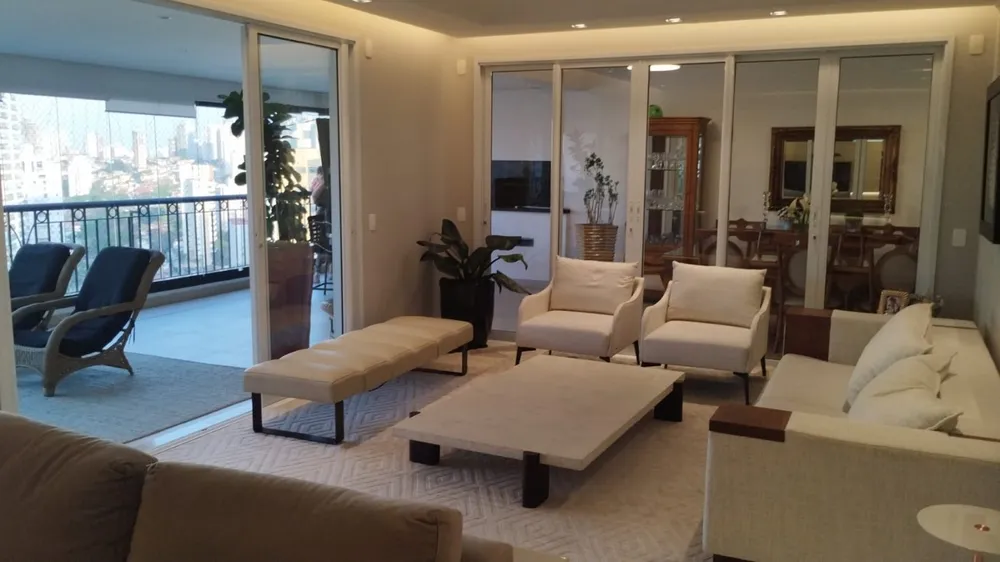 Apartamento, 3 quartos, 245 m² - Foto 2