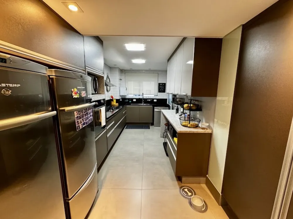 Apartamento, 3 quartos, 198 m² - Foto 1