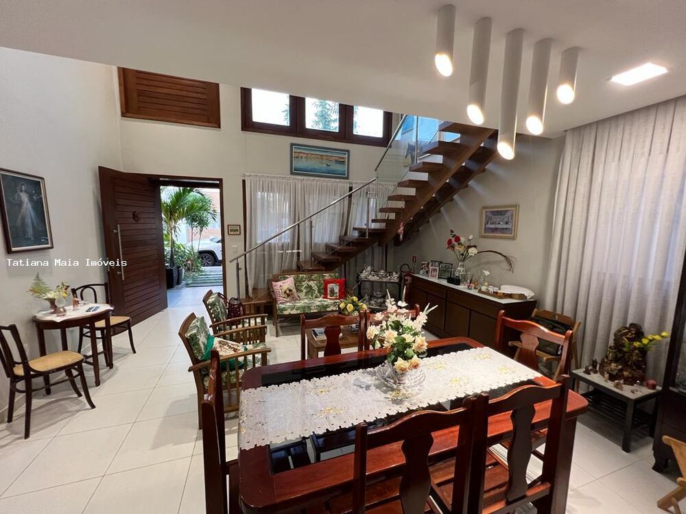 Casa à venda com 5 quartos, 312m² - Foto 6