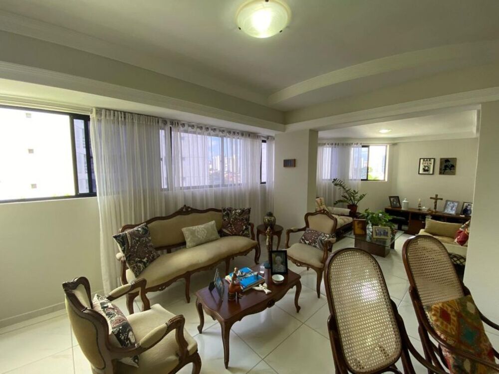 Apartamento, 3 quartos, 189 m² - Foto 2