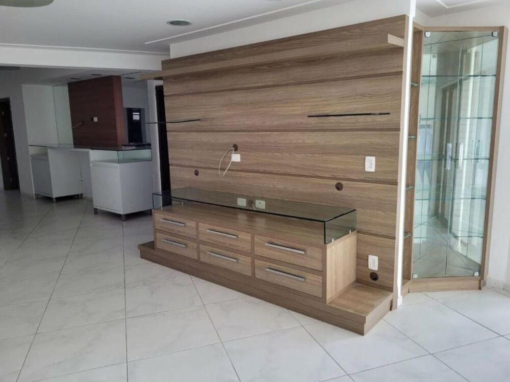 Apartamento à venda com 4 quartos, 210m² - Foto 8