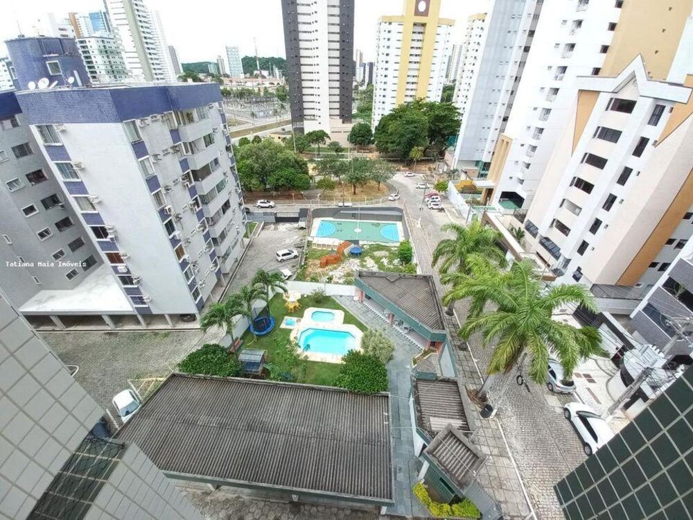 Apartamento à venda com 3 quartos, 140m² - Foto 4