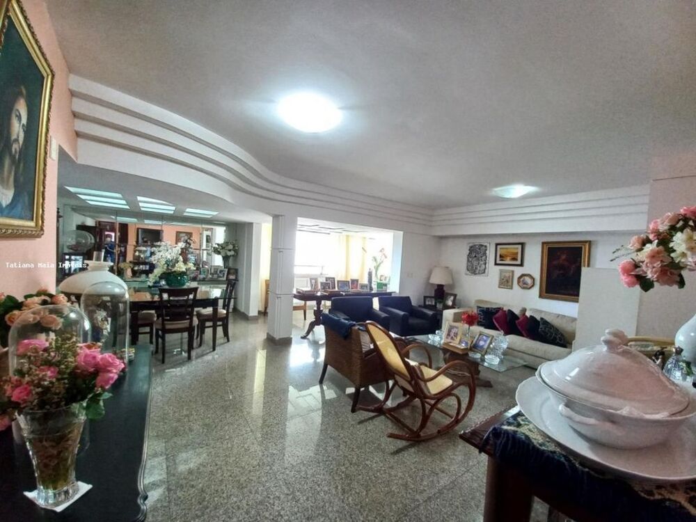 Apartamento à venda com 3 quartos, 140m² - Foto 1