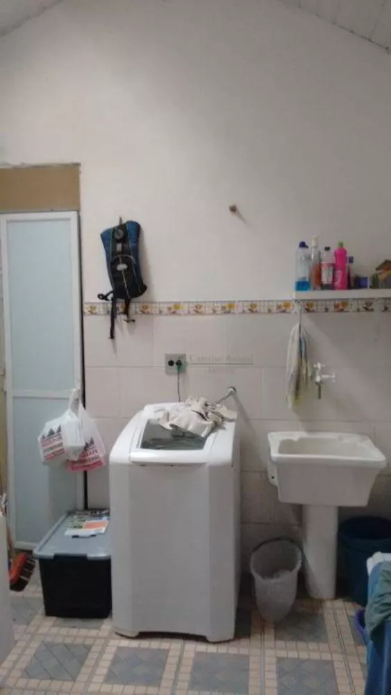 Casa, 4 quartos, 240 m² - Foto 28