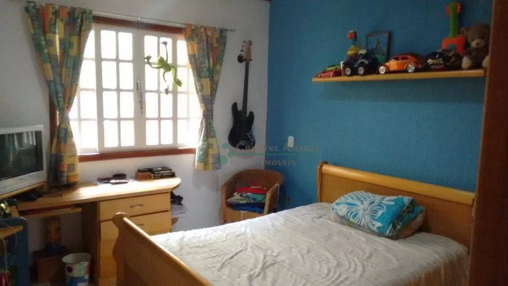 Casa, 4 quartos, 240 m² - Foto 16