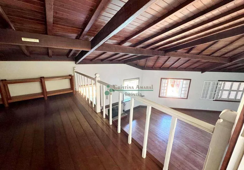 Casa, 6 quartos, 348 m² - Foto 1