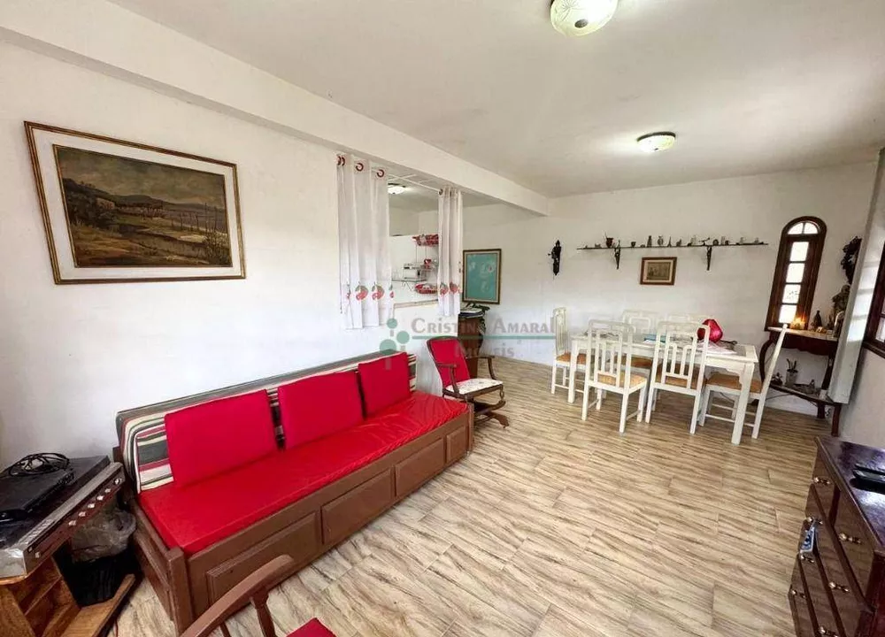 Casa, 4 quartos, 196 m² - Foto 1