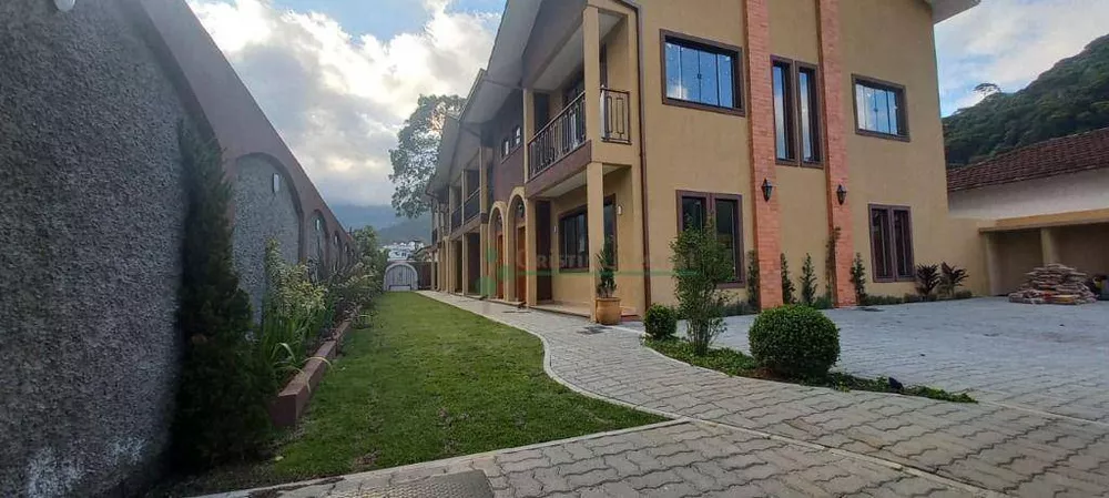 Casa de Condomínio à venda com 3 quartos, 116m² - Foto 1